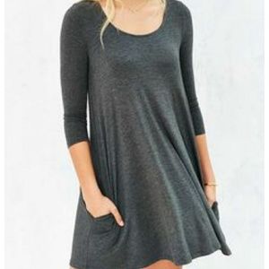 UO Gray shift dress XS